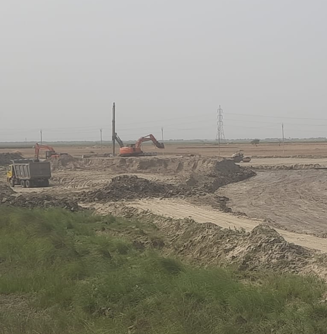 पसराहा-अगुआनी फोरलेन निर्माण में पकड़ी रफ्तार, रोटरी ट्रैफिक सिस्टम व पीवीडी तकनीक किया इंस्टॉलेशन