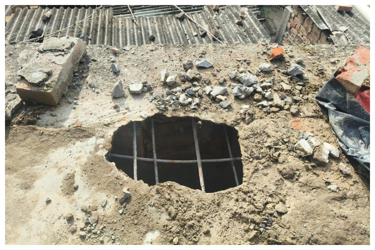 Madhubani Babubarhi lightning house damage roof broken asbestos
