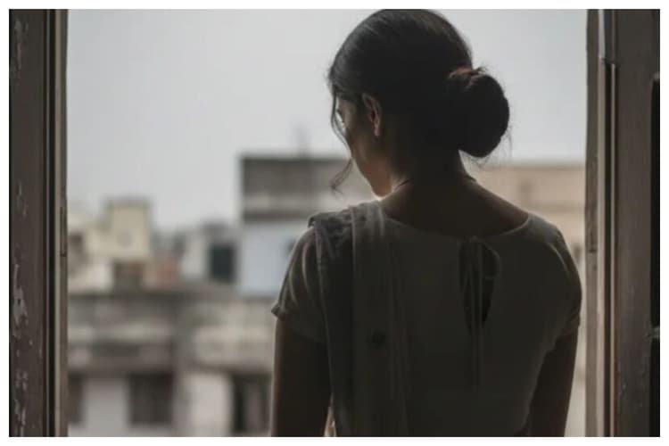 Bettiah: शिक्षिका ने मौसा पर यौन उत्पीड़न का लगाया आरोप, रिश्तों को शर्मसार करने वाला मामला, आरोपी गिरफ्तार