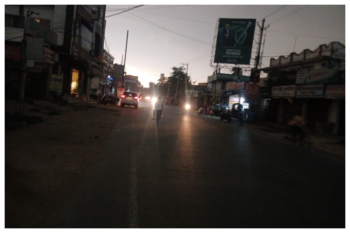 सीतामढ़ी के डुमरा रोड पर होती बारिश