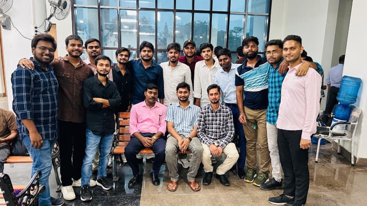 बीपी मंडल इंजीनियरिंग कॉलेज में करियर सेमिनार: वॉलमार्ट के सीनियर कंसल्टेंट ने बीटेक छात्रों को दिए सफलता के टिप्स, कहा- सिर्फ डिग्री काफी नहीं