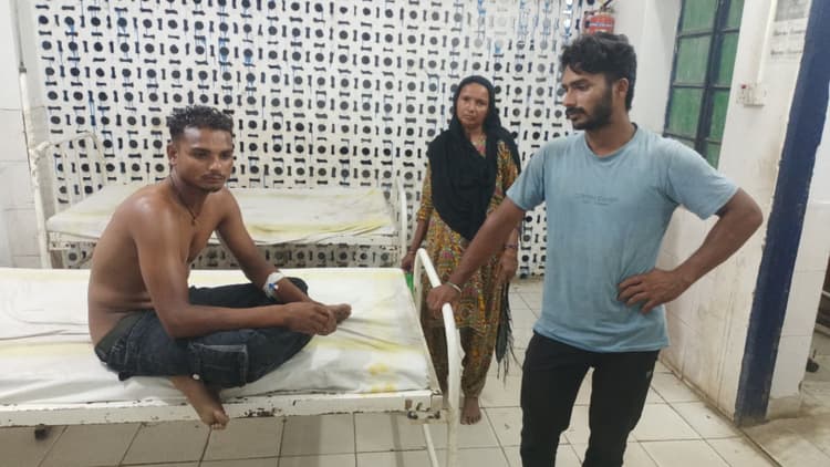 डीजे पर मनपसंद गाना बजाने को लेकर खूनी संघर्ष, युवक को लाठी-डंडों से पीटा