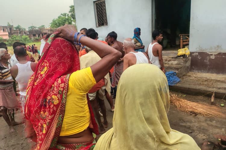 Jehanabad News: आकाशीय बिजली की चपेट में आने से बुजुर्ग की मौत, गांव में पसरा मातम