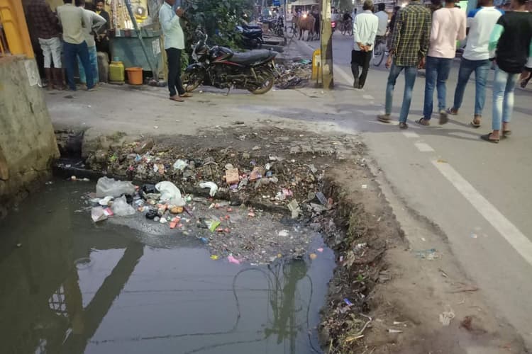 Arrah News: नगर निगम बने 18 साल बीते, अब तक नहीं मिला सीवरेज और ड्रेनेज सिस्टम