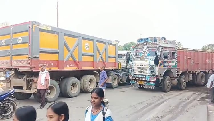 बरियारपुर में बढ़ा ट्रैफिक का दबाव, रोज लग रहा लंबा जाम: विक्रमशिला सेतु क्षतिग्रस्त होने का असर