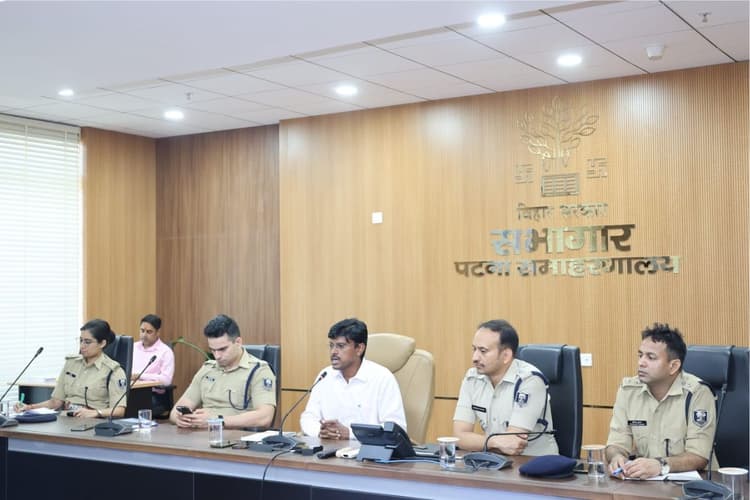 पटना में बिना रजिस्ट्रेशन नहीं चलेंगी नावें, ओवरलोडिंग पर सख्ती, सूर्यास्त के बाद परिचालन पर पूर्ण रोक