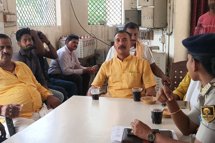 बकरीद को लेकर इंद्रपुरी थाना में शांति समिति की बैठक, संवेदनशील इलाकों में बढ़ी निगरानी