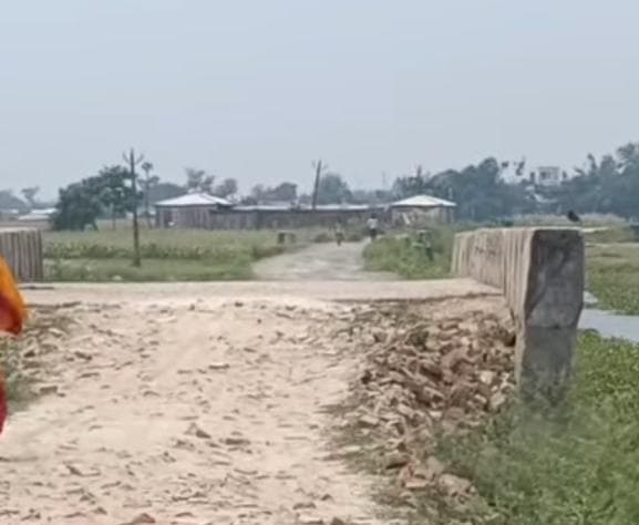 सहुरी-रैठी मुख्य सड़क बनी ‘मौत का रास्ता’, जर्जर गड्ढों के कारण हादसे आम