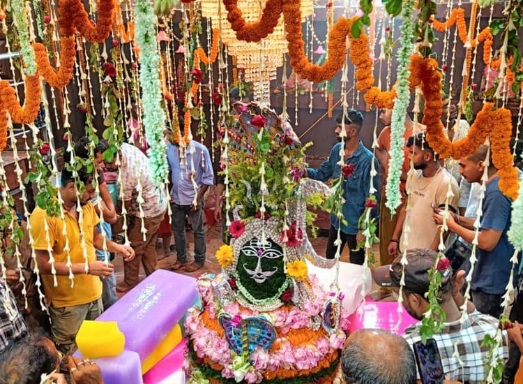 हाजीपुर में आज: जानें सदर अस्पताल में आज के डॉक्टरों की सूची, शहर के प्रमुख कार्यक्रम और मंदिर दर्शन का समय