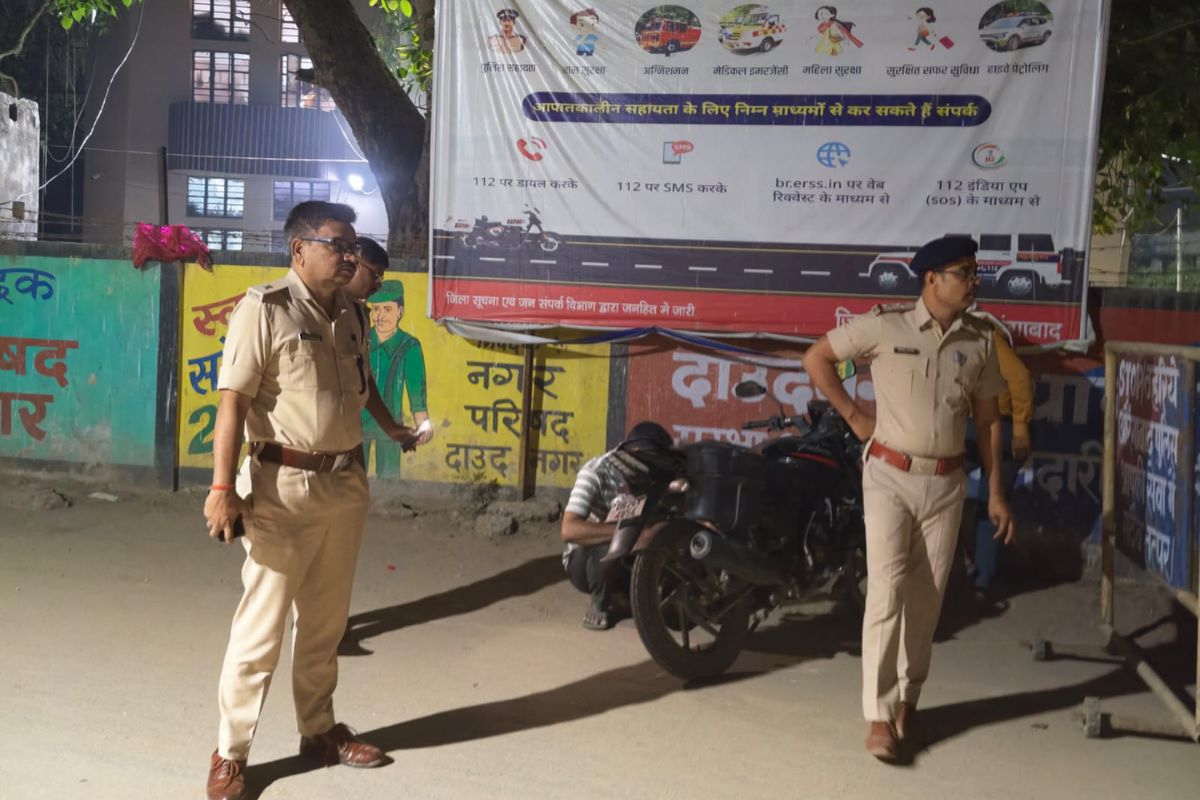 Aurangabad News: दाउदनगर-बारुण रोड पर चला सघन वाहन जांच अभियान, नियम तोड़ने वालों से वसूला जुर्माना