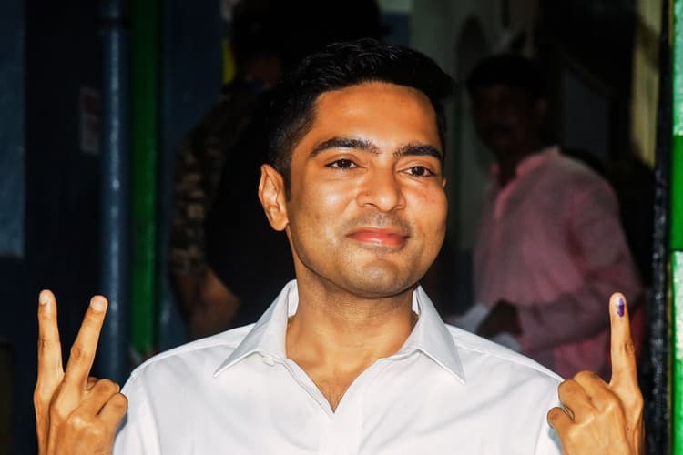अभिषेक बनर्जी का VVIP रसूख खत्म, घर और दफ्तर की सुरक्षा घटी, अब आम आदमी की तरह होगा मूवमेंट