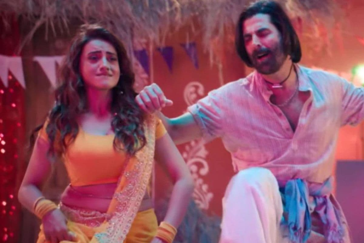 Welcome To The Jungle: 103 डिग्री बुखार में भी अक्षय कुमार ने किया ‘घिस घिस घिस’ गाने का शूट, अक्षरा सिंह ने सुनाया किस्सा Welcome To The Jungle: 103 डिग्री बुखार में भी अक्षय कुमार ने किया ‘घिस घिस घिस’ गाने का शूट, अक्षरा सिंह ने सुनाया किस्सा