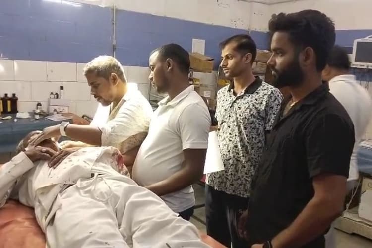 Aurangabad News: पत्नी से अवैध संबंध के शक में साढ़ू पर जानलेवा हमला