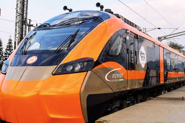 रेल यात्रियों की बढ़ी मुसीबत, मथुरापुर में मेगा ब्लॉक से हावड़ा-पटना मेन लाइन प्रभावित, वंदे भारत समेत कई ट्रेनें घंटों लेट