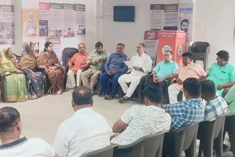 Bettiah News: वाल्मीकिनगर में भाजपा का दो दिवसीय महाप्रशिक्षण शिविर 16 से, दिग्गज नेता भरेंगे जोश