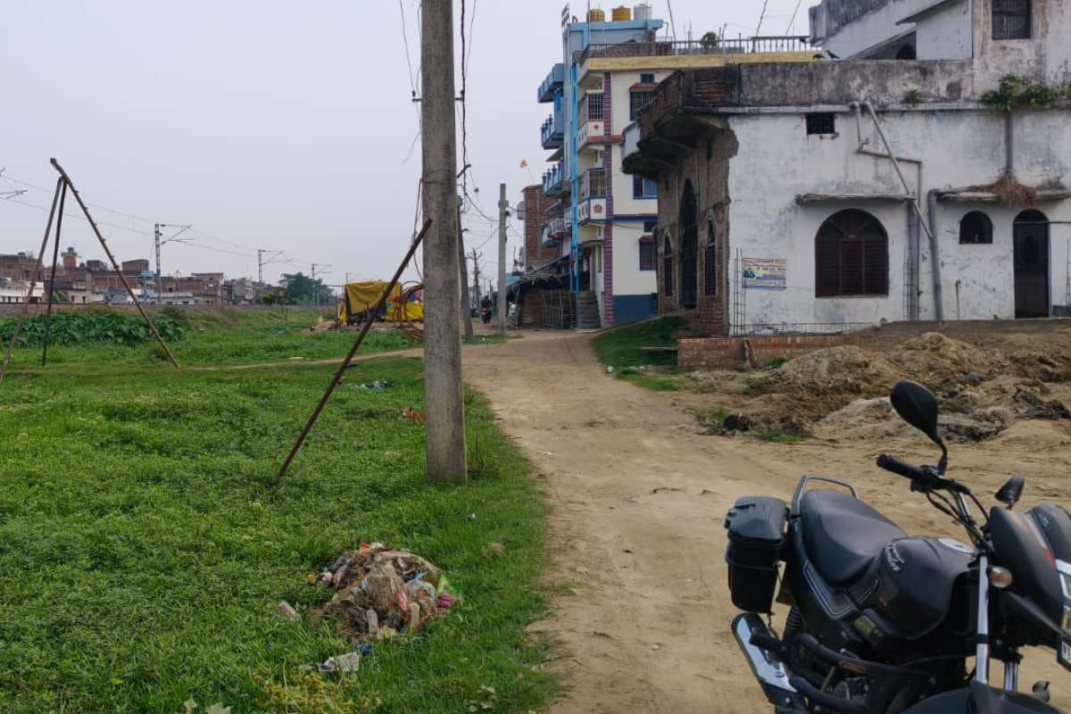 Bettiah News narkatiaganj railway washing pit project soil testing encroachment issue