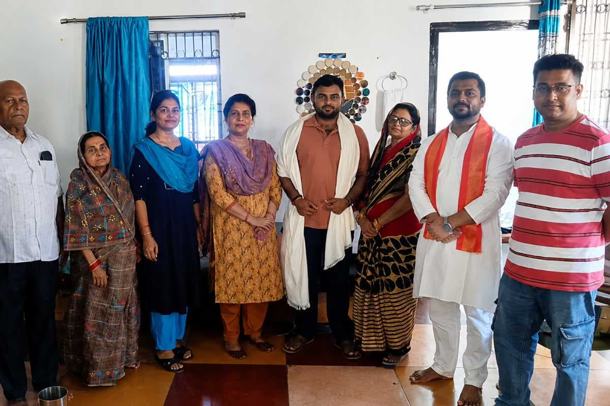 Bettiah News ramnagar bagaha saurabh kumar shukla selected railway station master