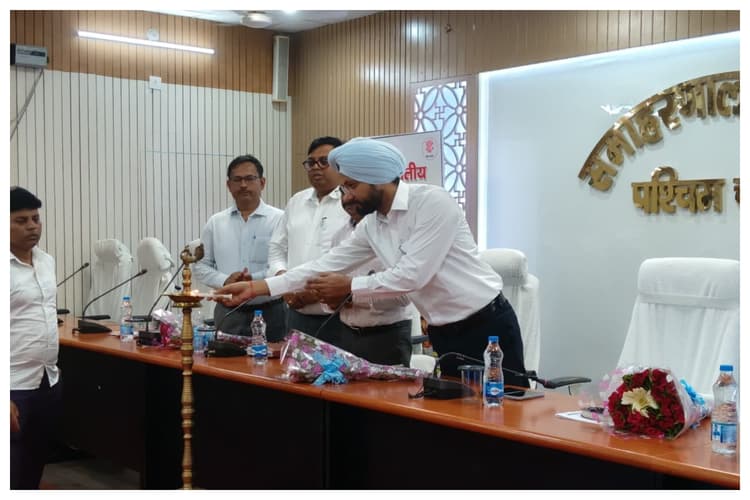 बेतिया: जनजातीय गांवों में लगेंगे विशेष शिविर, मौके पर ही होगा समस्याओं का निपटारा