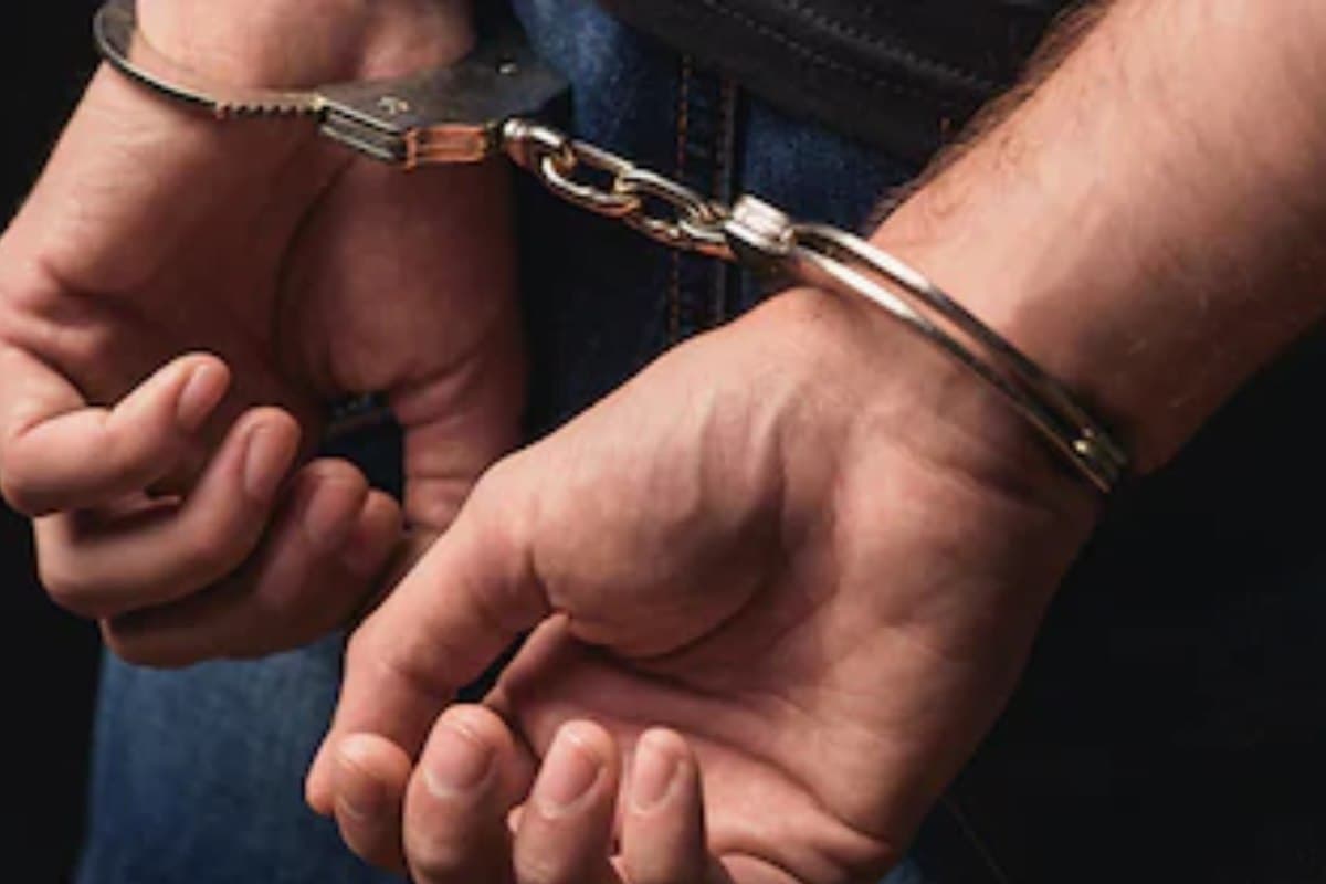 Darbhanga News birol police arrested two criminals with pistol investigation