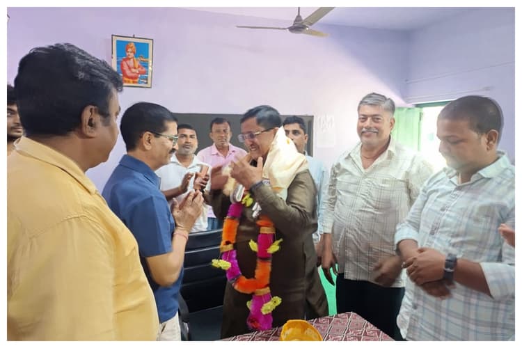 Darbhanga News: हनुमाननगर में उच्च शिक्षा की नई शुरुआत,एलएनएमयू की वेबसाइट पर नामांकन करें छात्र