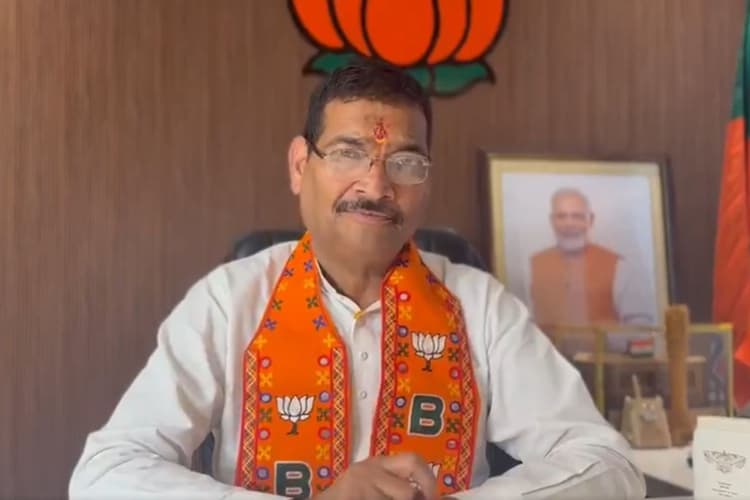 Ranchi: राज्यसभा चुनाव के लिए भाजपा में फिर से दीपक प्रकाश का नाम आगे, दौड़ में कई चेहरे