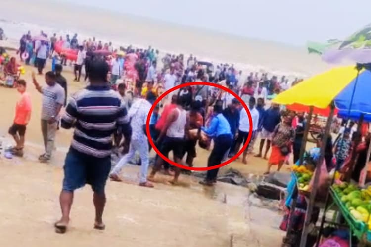मंदारमणि में छुट्टियां मनाने गया धनबाद का परिवार, समुद्र स्नान के दौरान 7 वर्षीय मासूम रियांश गंभीर रूप से घायल