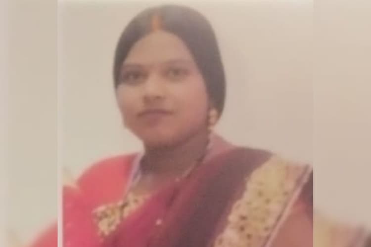 Dhanbad: डुमरा से बच्चे के साथ एक महिला रहस्यमय ढंग से गायब, अपहरण होने की आशंका