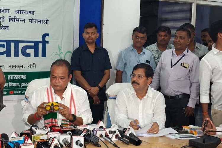 बाबूलाल मरांडी पर FIR दर्ज कराएंगे स्वास्थ्य मंत्री डॉ. इरफान अंसारी, आरोपों को बताया निराधार