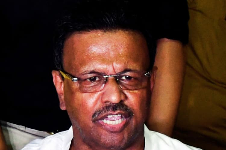 हुड़-हुड़ दबंग! पिस्तौल वाला गुंडा और एक लात, जानें कोलकाता के मेयर फिरहाद हकीम के अनसुने राज