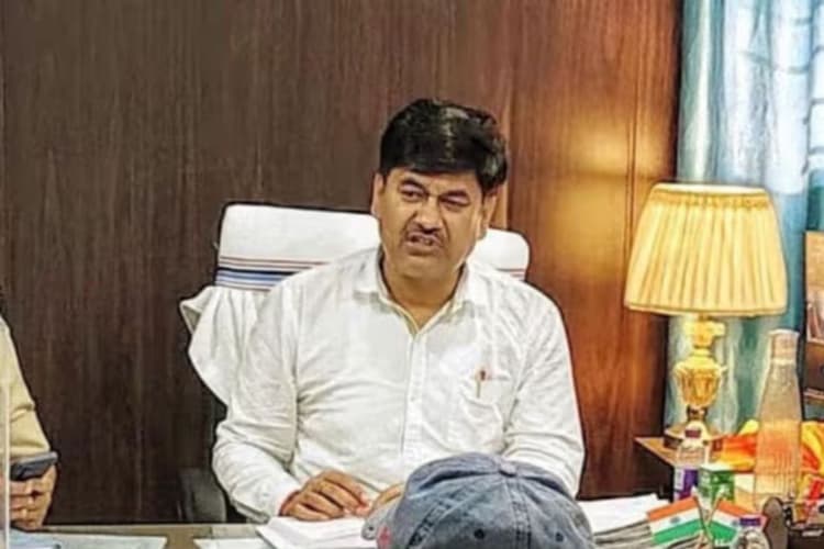 गढ़वा में सरस्वतिया नदी को बचाने की पहल, ‘कॉफी विद एसडीएम’ में होगा मंथन