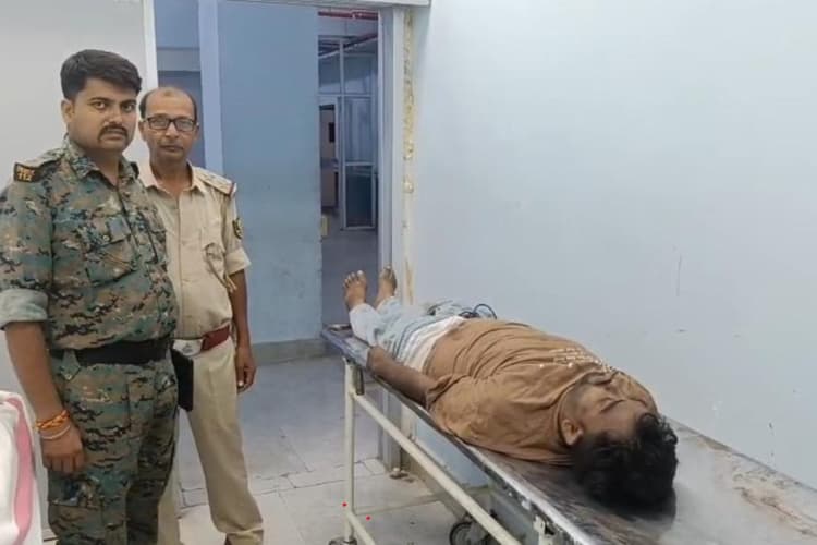 Gopalganj News: गोरखपुर जा रही स्कॉर्पियो पलटी, एक युवक की मौत