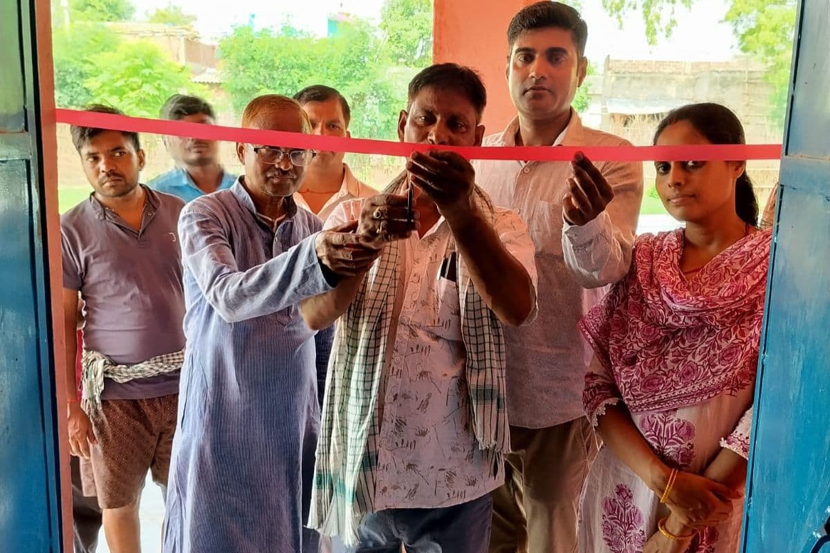 लखीसराय में निशुल्क स्वास्थ्य शिविर में 48 ग्रामीणों की जांच, फिजियोथेरेपी से मरीजों को मिली राहत