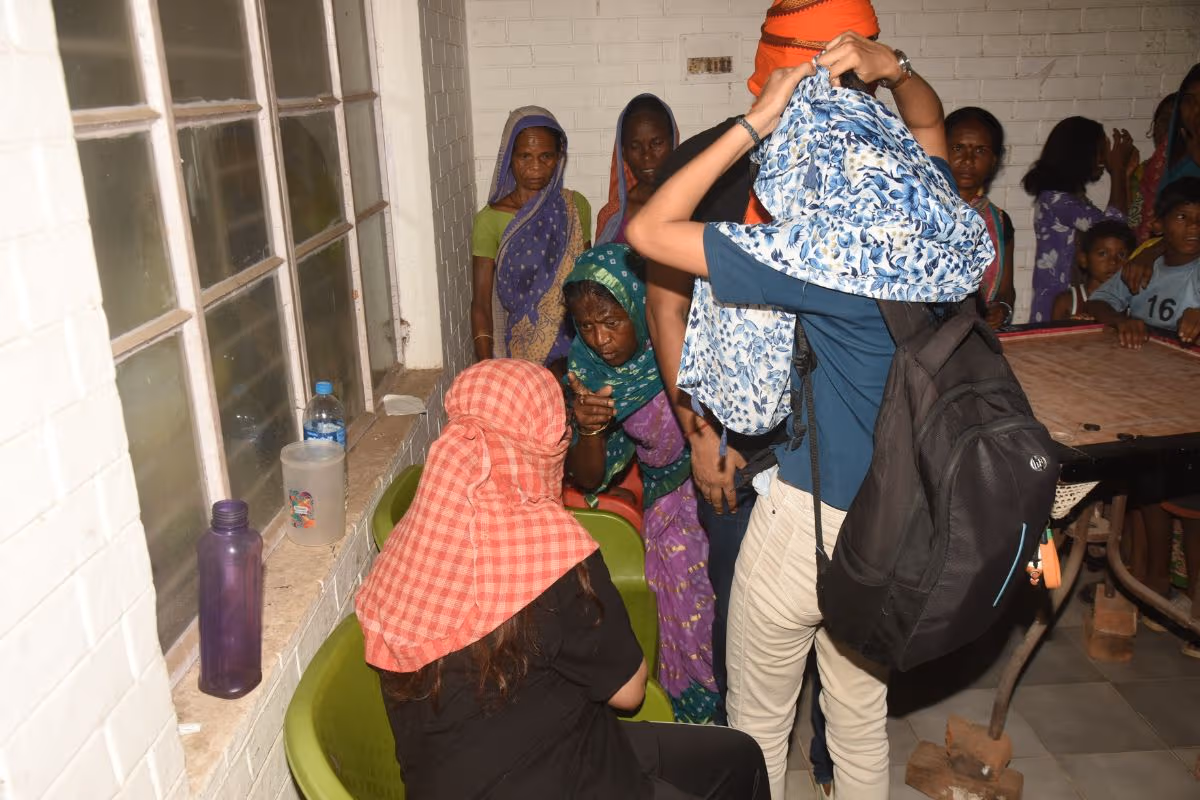 जमशेदपुर में ग्रामीणों का 'बड़ा एक्शन': डिमना लेक के रिसॉर्ट में चल रहे सेक्स रैकेट का भंडाफोड़, 3 जोड़े धरे गए