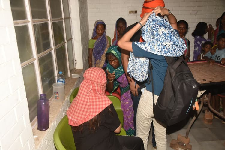 जमशेदपुर में ग्रामीणों का 'बड़ा एक्शन': डिमना लेक के रिसॉर्ट में चल रहे सेक्स रैकेट का भंडाफोड़, 3 जोड़े धरे गए