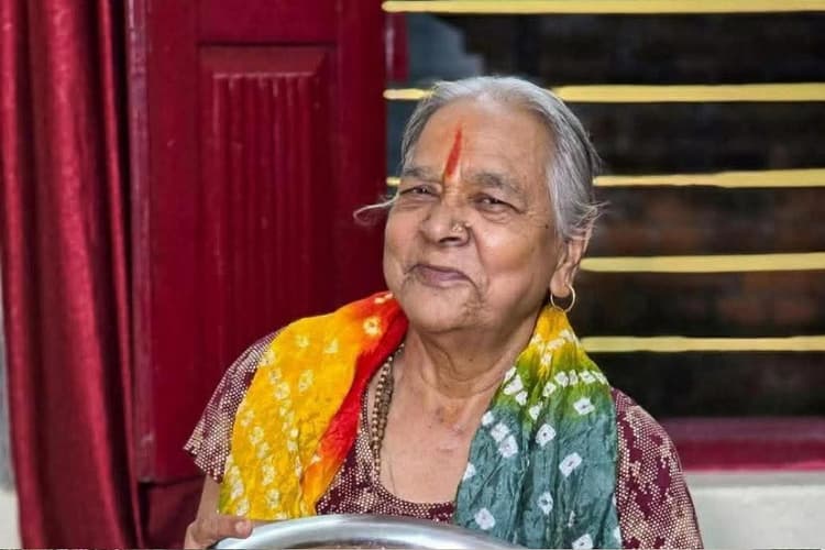झारखंड की मशहूर यूट्यूबर कॉमेडियन मंजू देवी का निधन, झुमरीतिलैया में शोक की लहर