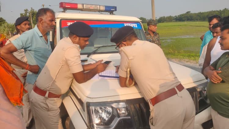 Kosi River Tragedy: कोसी की लहरों से चार दिन बाद मिला युवक का शव, गांव में मचा कोहराम