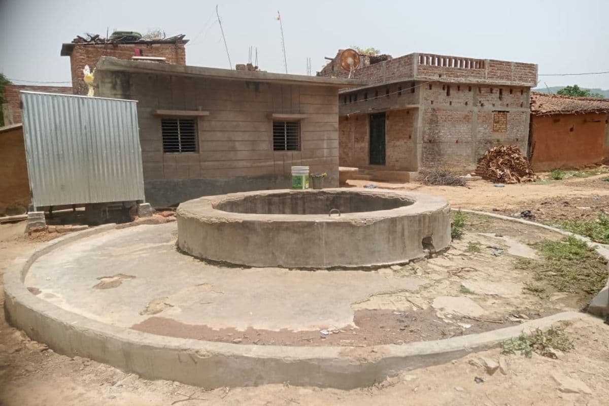 लखीसराय में 78 साल बाद भी सतघरवा कोड़ासी में शुद्ध पानी के लिए तरस रहे लोग