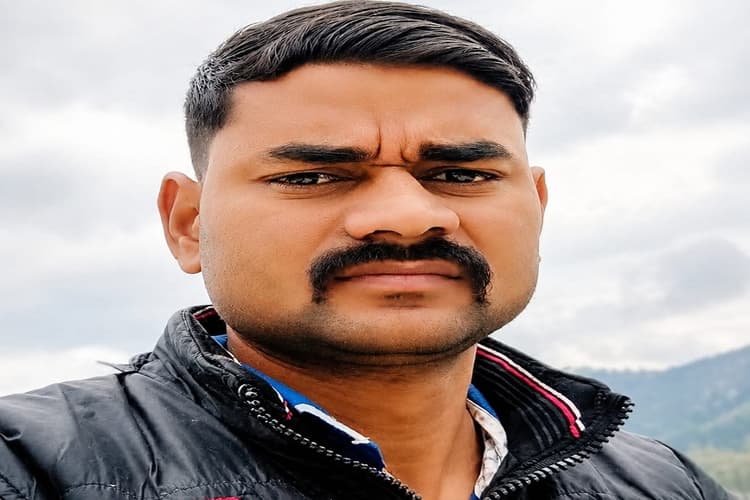 ड्यूटी पर लौट रहे सीआरपीएफ जवान की ट्रेन से गिरकर मौत, गांव में शोक की लहर