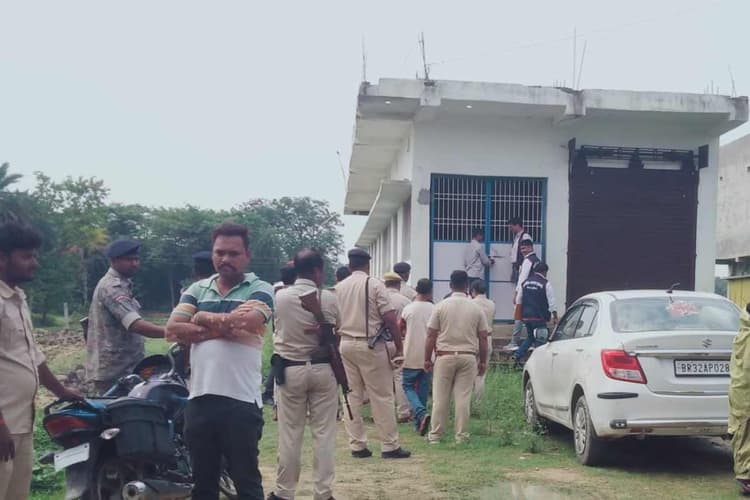 मधुबनी : केवटी बीडीओ के ठिकानों पर ईओयू का छापा, चार घंटे तक खंगाले गए दस्तावेज