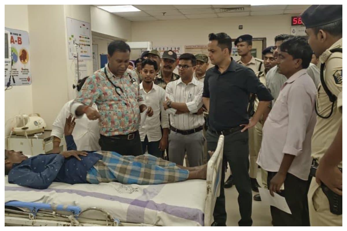 Madhubani News-dm-anand-sharma-surprise-inspection-model-sadar-hospital-emergency-services-warning