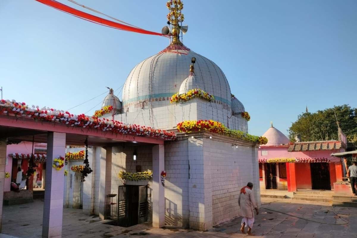 Madhubani News kapileshwar sthan temple management trust board encroachment news