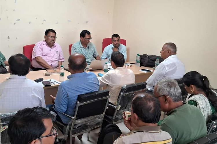 मधुबनी: राष्ट्रीय एड्स नियंत्रण कार्यक्रम की समीक्षा, सिविल सर्जन ने दिए कड़े निर्देश