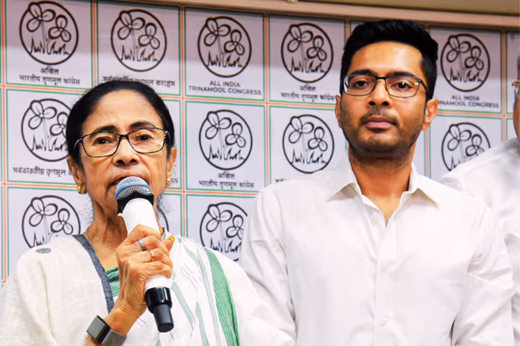 इस्तीफा नहीं दूंगी, चाहे राष्ट्रपति शासन लगा दो, हार के बाद ममता बनर्जी का रौद्र रूप, कहा- सुप्रीम कोर्ट से इंटरनेशनल कोर्ट तक जायेगी TMC