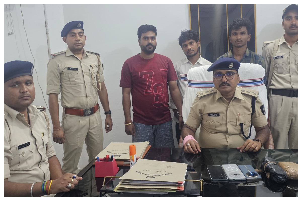 Motihari News: वाहन जांच में पकड़ा गया अफीम का बड़ा खेप, तीन तस्कर गिरफ्तार