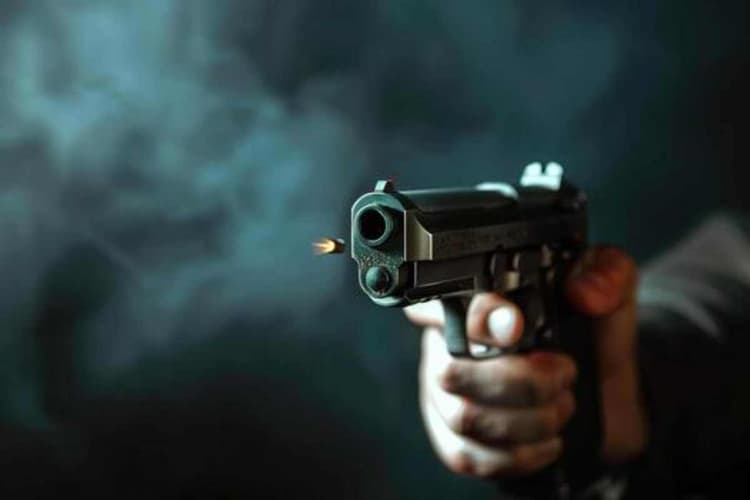 मुजफ्फरपुर: दिनदहाड़े प्रोपर्टी डीलर की मुंह में गोली मारकर हत्या, मचा हड़कंप