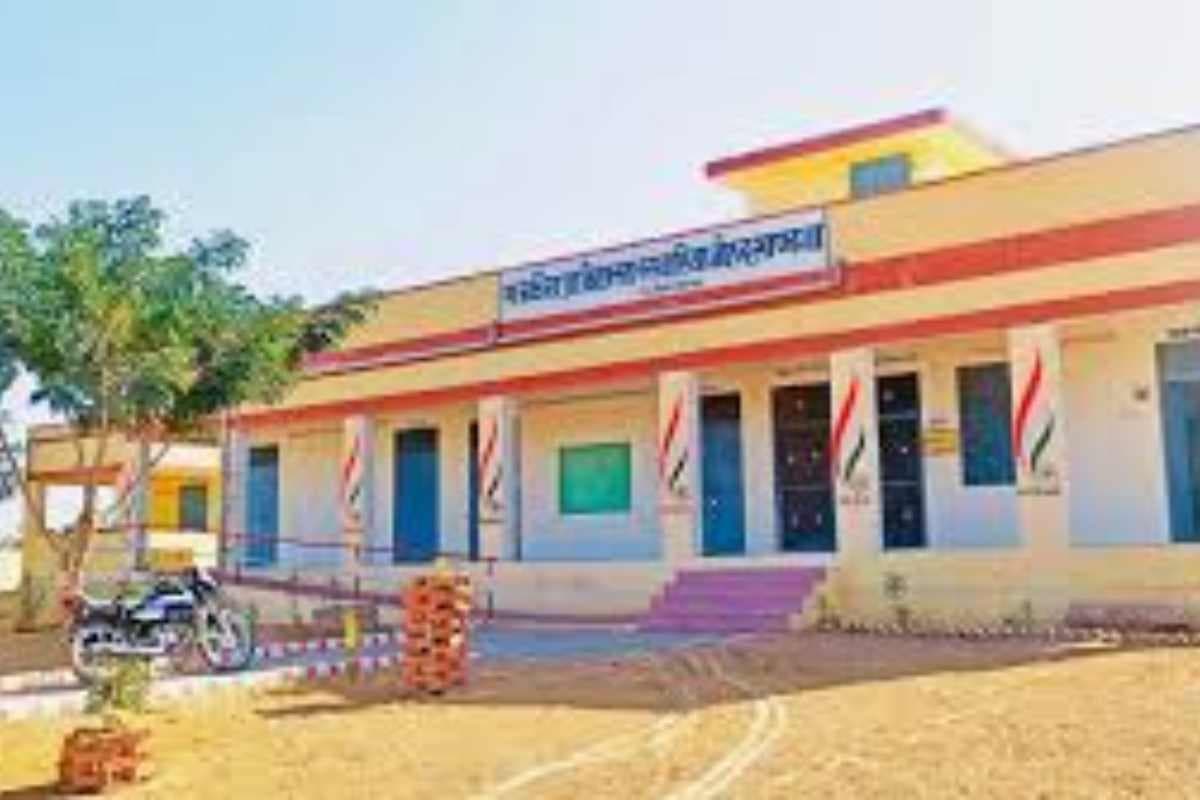 मुजफ्फरपुर: सरकारी स्कूलों की दीवारों पर लिखे जाएंगे कमांड एंड कंट्रोल सेंटर के टोल-फ्री नंबर