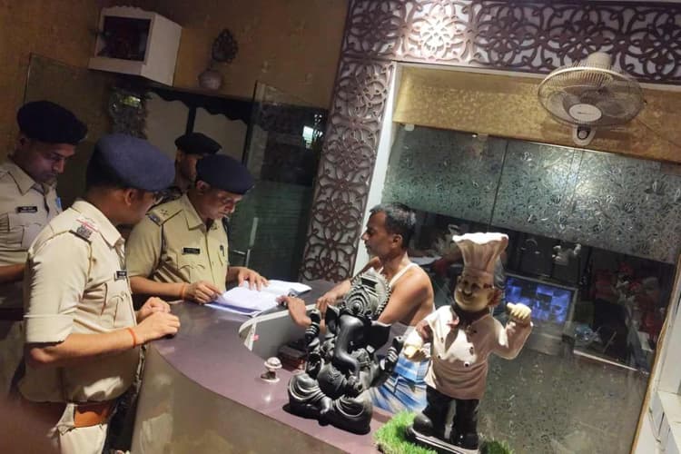 मुजफ्फरपुर: होटल में शराब पार्टी, पटना की युवती समेत 10 हिरासत में, मची खलबली