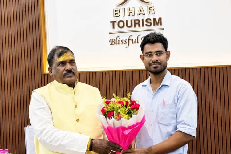 Muzaffarpur News: जिले के अमित कुमार को मिली बड़ी जिम्मेदारी, पर्यटन मंत्री के बने आप्त सचिव