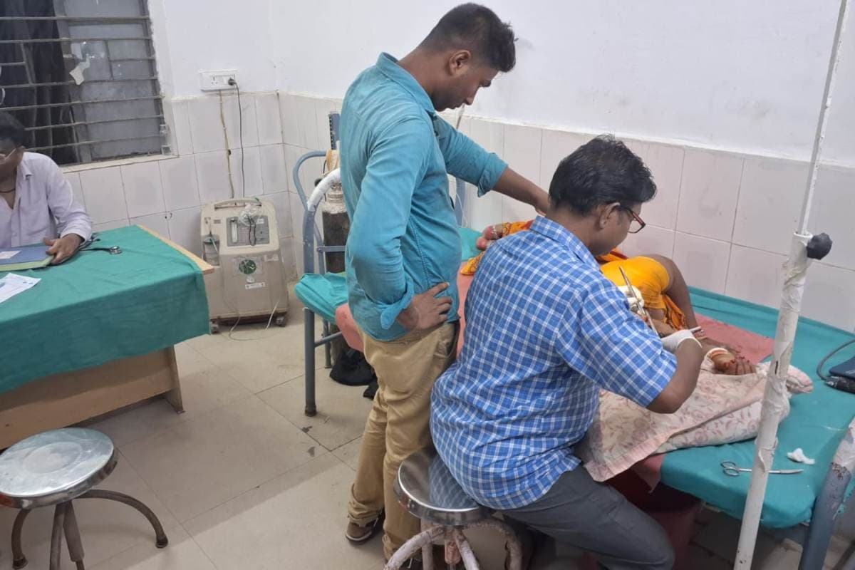 Muzaffarpur News: आपसी विवाद में महिला की बेरहमी से पिटाई,कान काटकर सोने की बाली छीनी