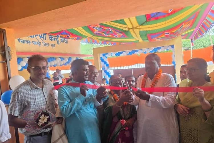 मुजफ्फरपुर: कुढ़नी में खुले स्वास्थ्य और पशु चिकित्सा केंद्र, ग्रामीणों में खुशी